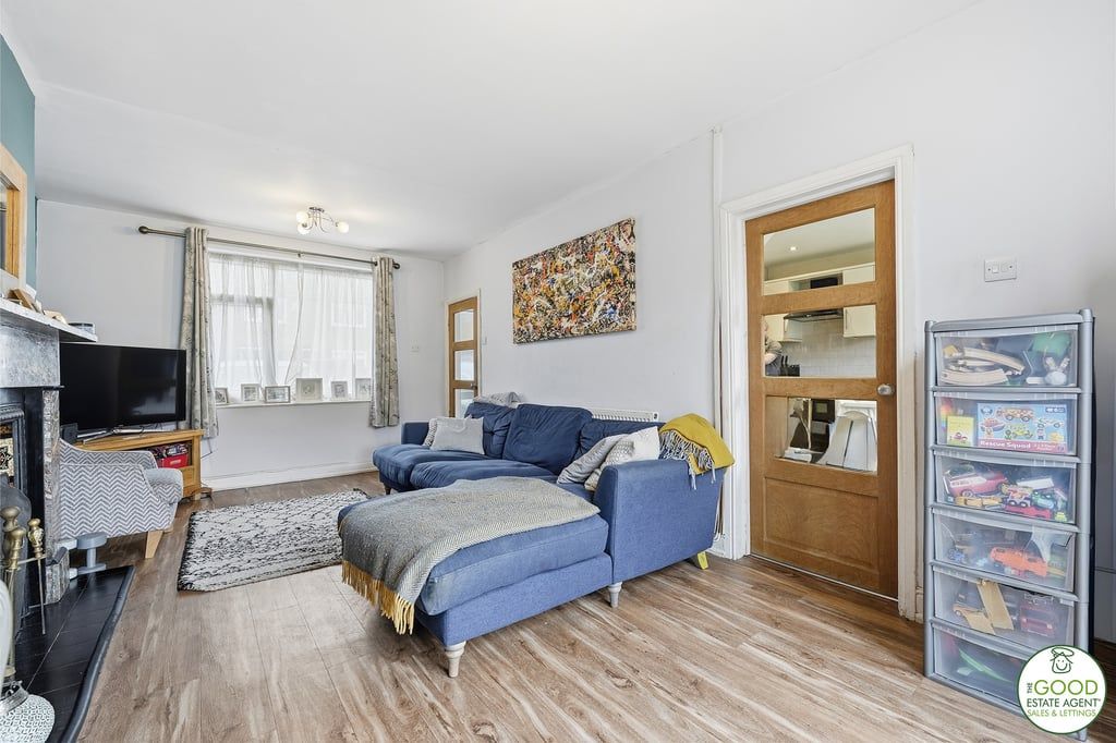 Property photo 3 of 22