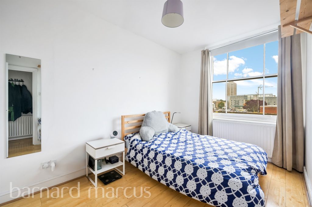 Rye Lane, London SE15, 1 bed flat for sale, £240,000 | PrimeLocation