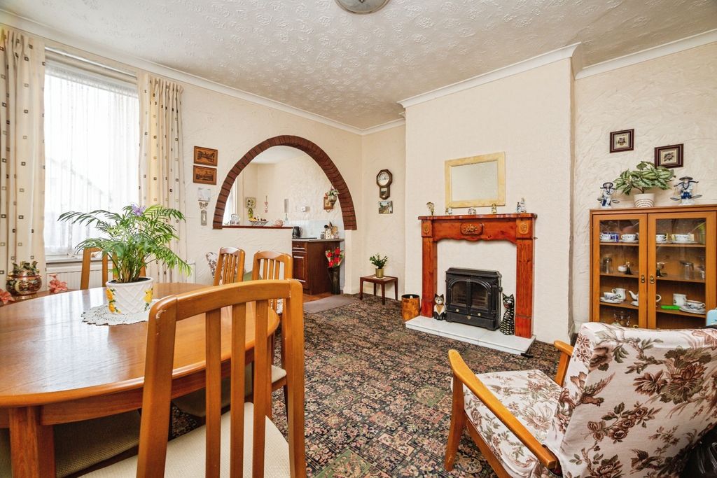 Property photo 1 of 25 Pbox-Img.Jpg