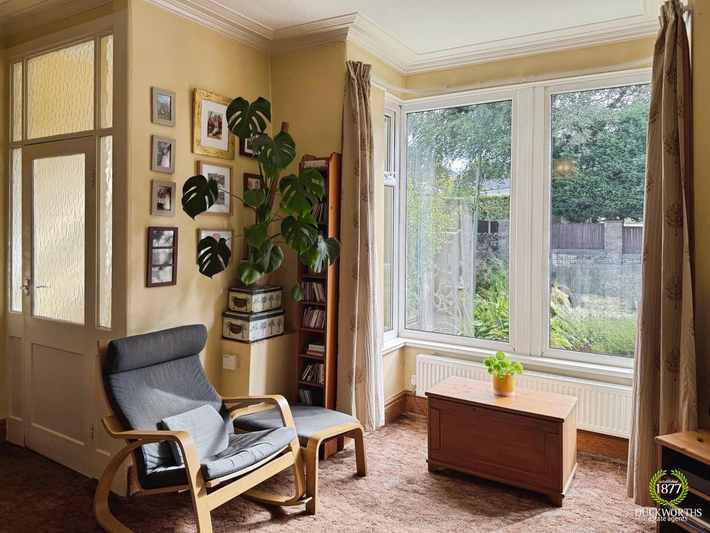 Property photo 2 of 31