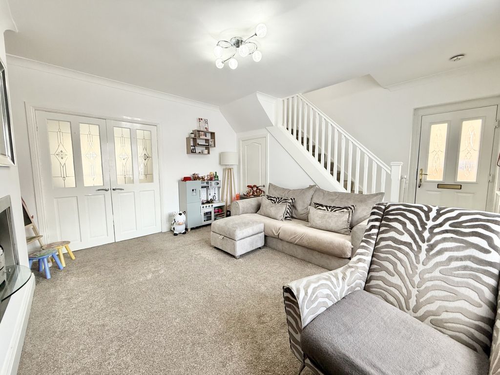 Property photo 3 of 20 Img_7985