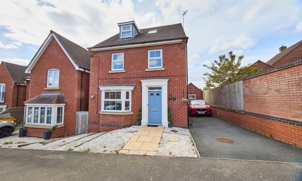 Property photo 1 of 22 Oaklands Drive Es 17.Jpg
