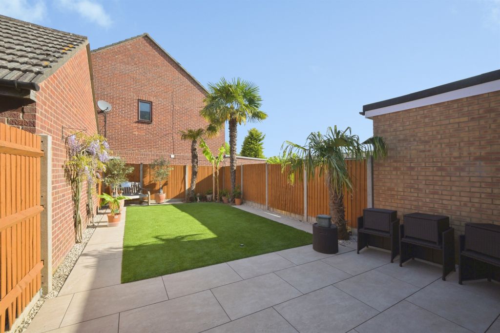 Property photo 3 of 14