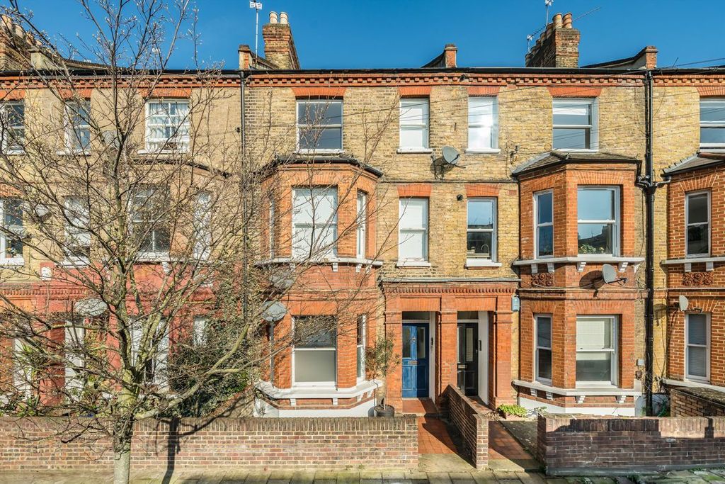 Property photo 1 of 9