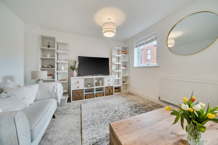 Property photo 2 of 20