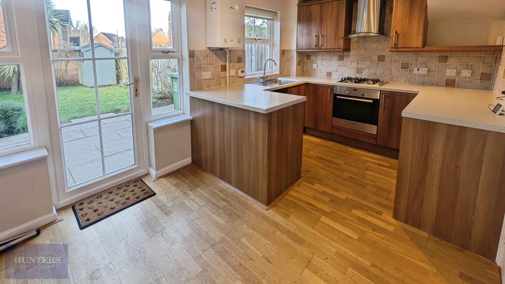 Property photo 3 of 12 Pbox-Img.Jpg