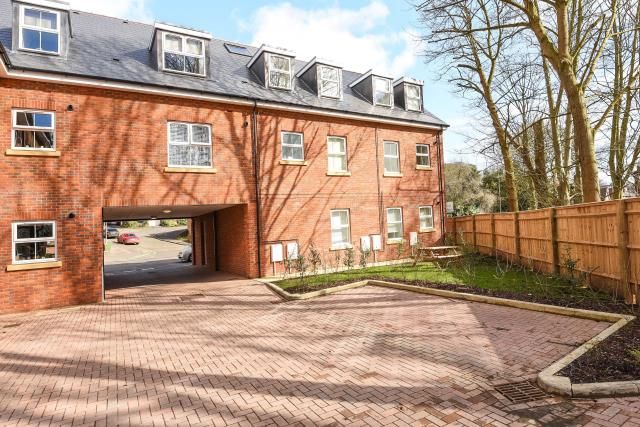 Property photo 1 of 9 Car Park