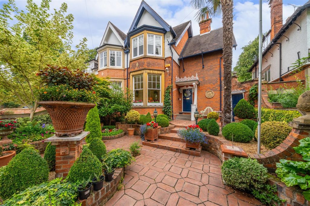 Property photo 1 of 19