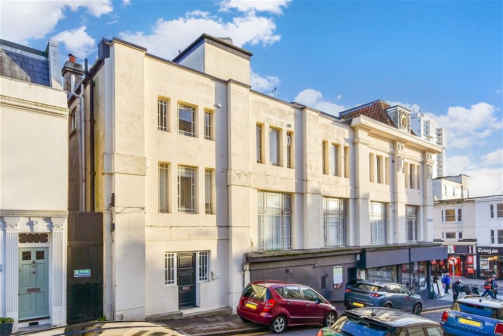 Property photo 1 of 8 External (Web)