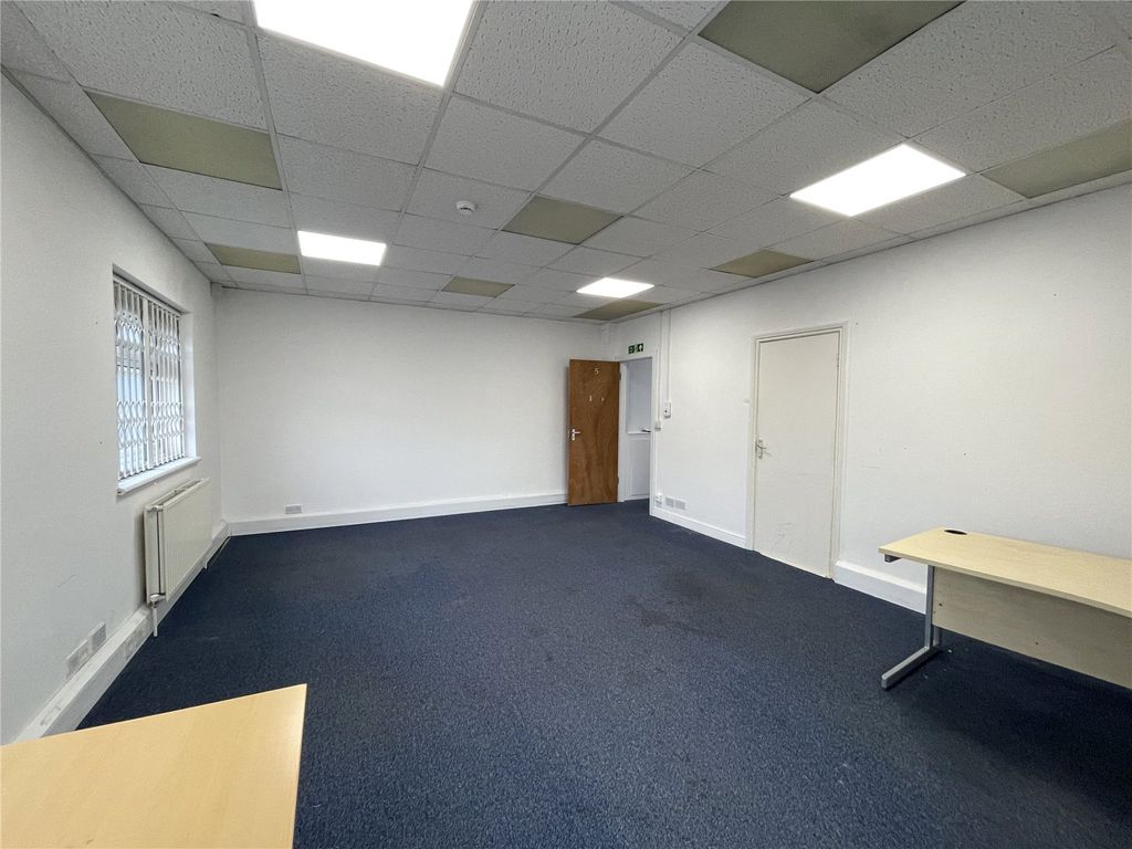 Property photo 3 of 9 Picture No. 09