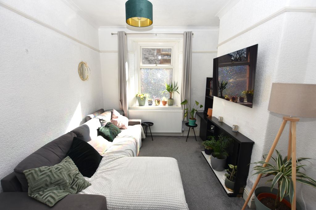 Property photo 3 of 22