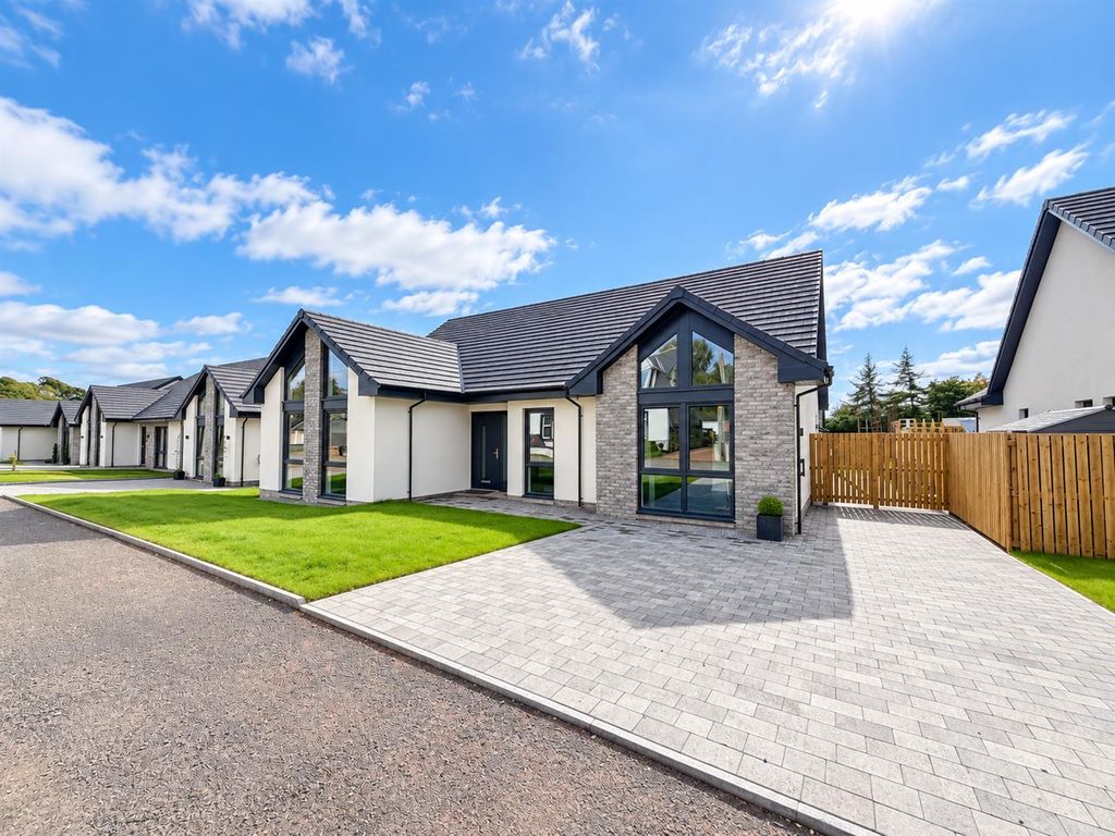 Property photo 1 of 34 External