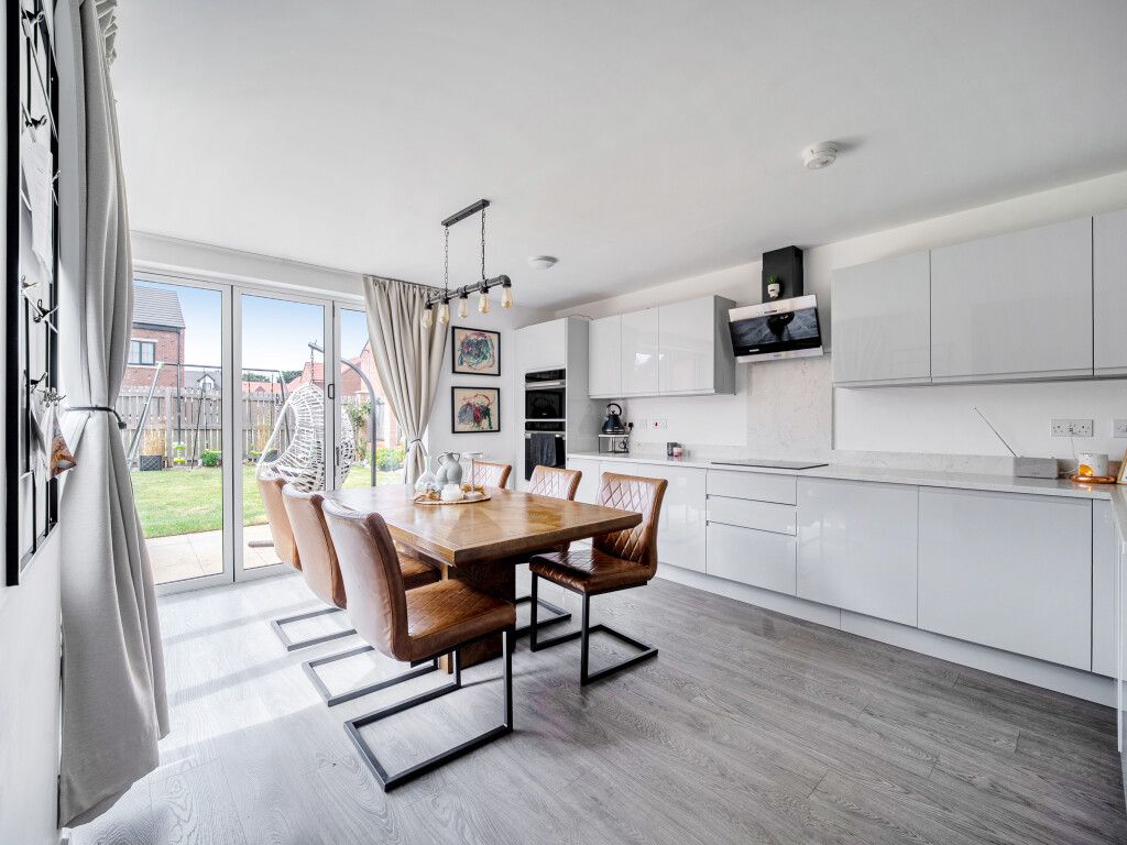 Property photo 3 of 23 1483737-13-6A4255...
