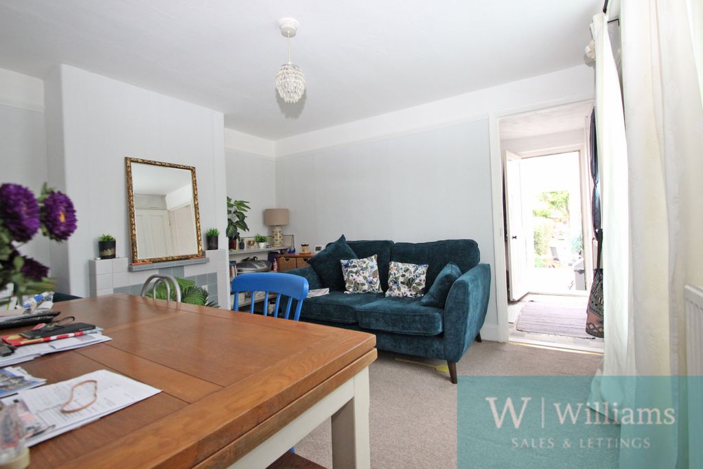 Property photo 3 of 14 Dining