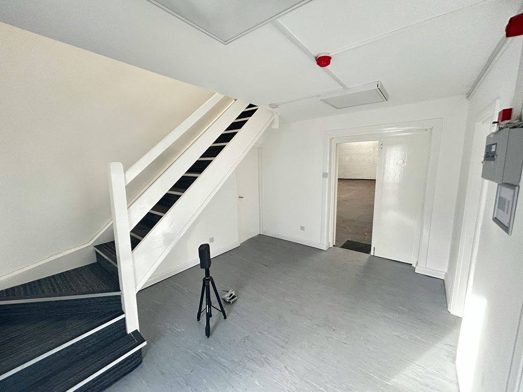 Property photo 2 of 7 Img_2288.Jpg