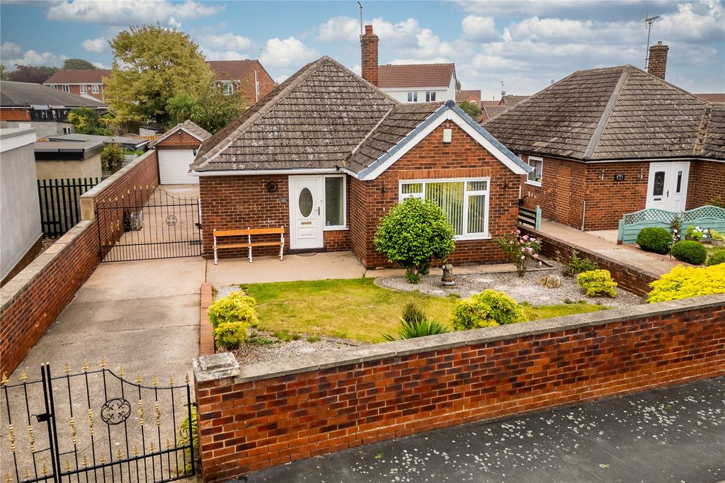Property photo 1 of 27 Picture No. 44