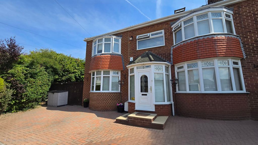 Property photo 1 of 34
