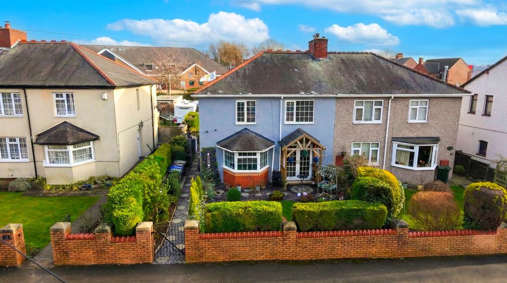 Property photo 1 of 16 12 John Street