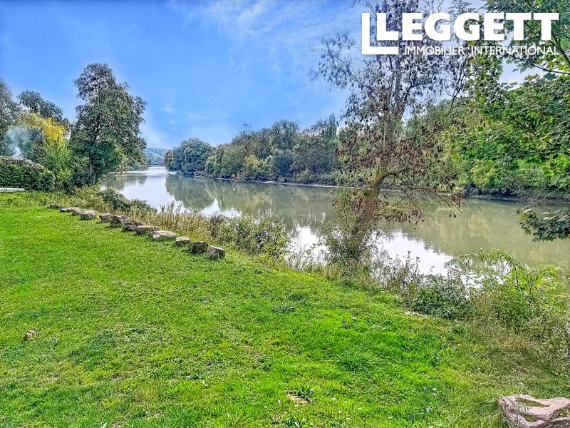 Property photo 2 of 10