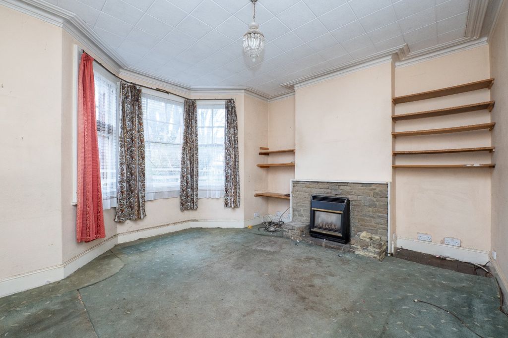 Property photo 2 of 25 Picture No. 04