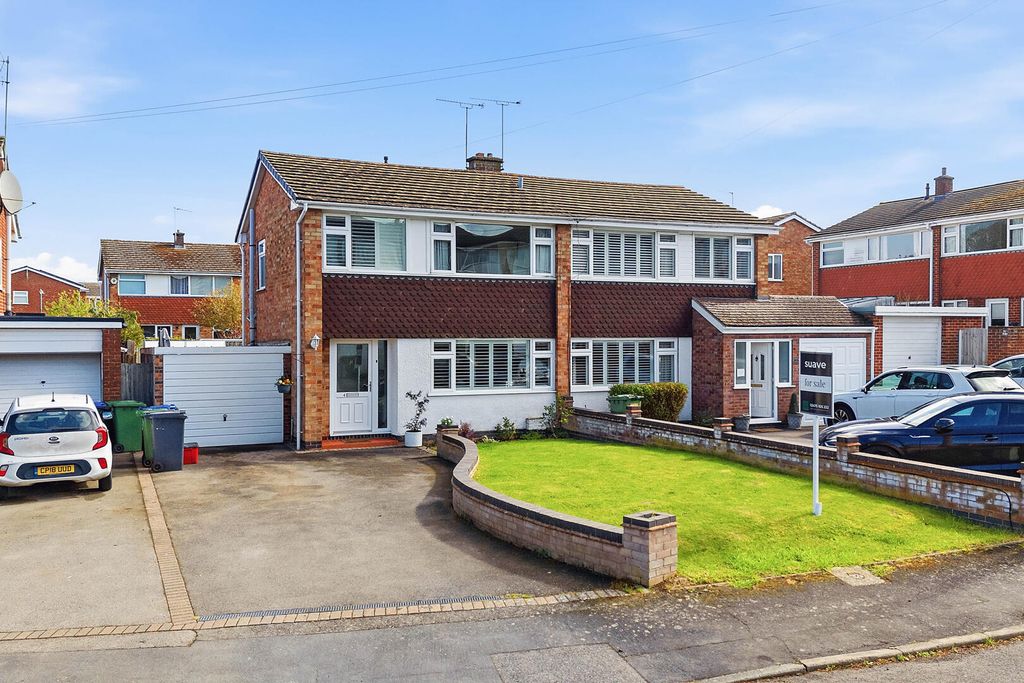 Property photo 1 of 27 Front (Exterior)