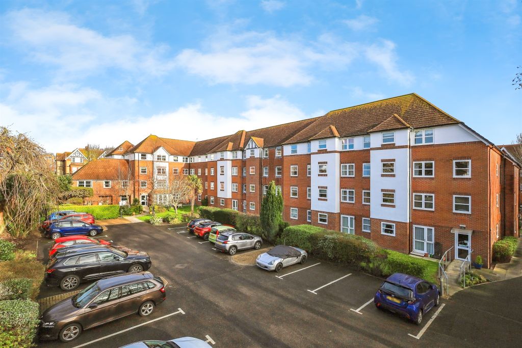 Property photo 1 of 11