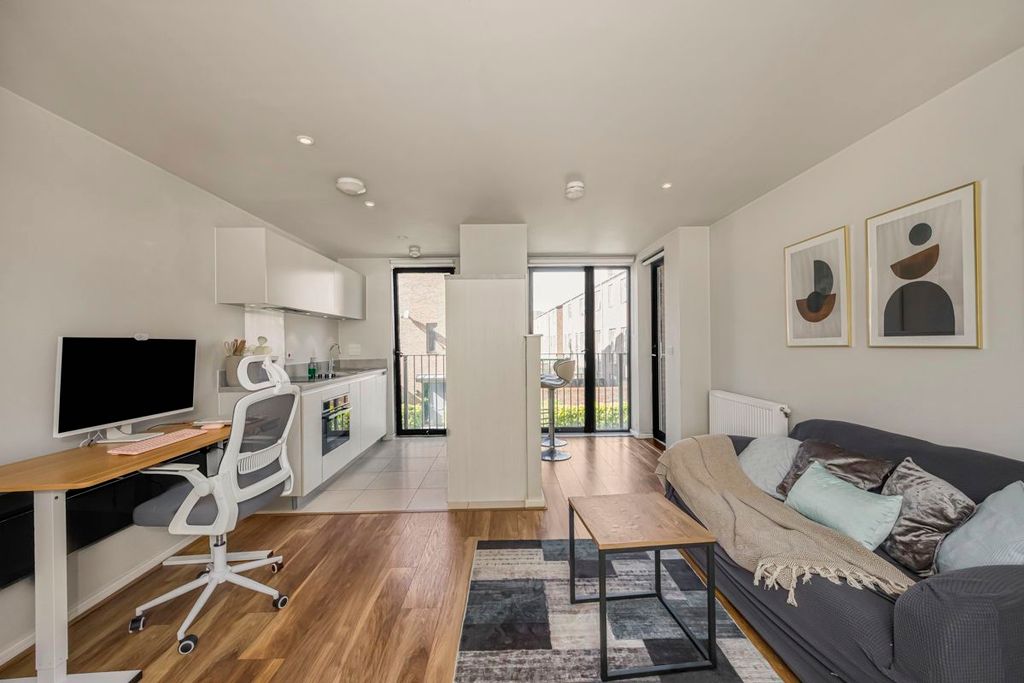 Property photo 2 of 15