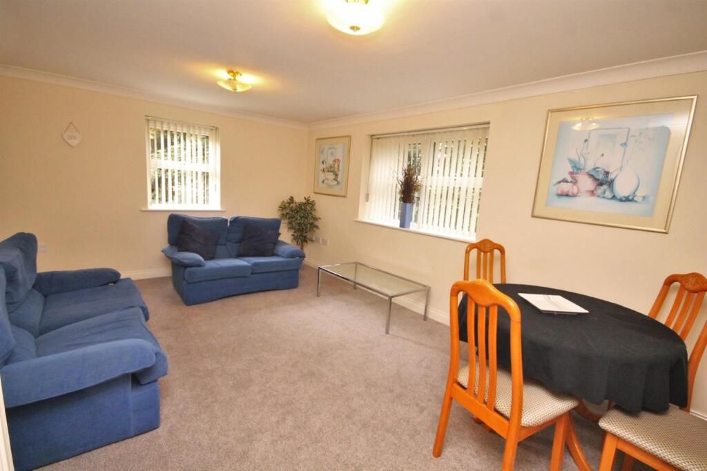 Property photo 2 of 3