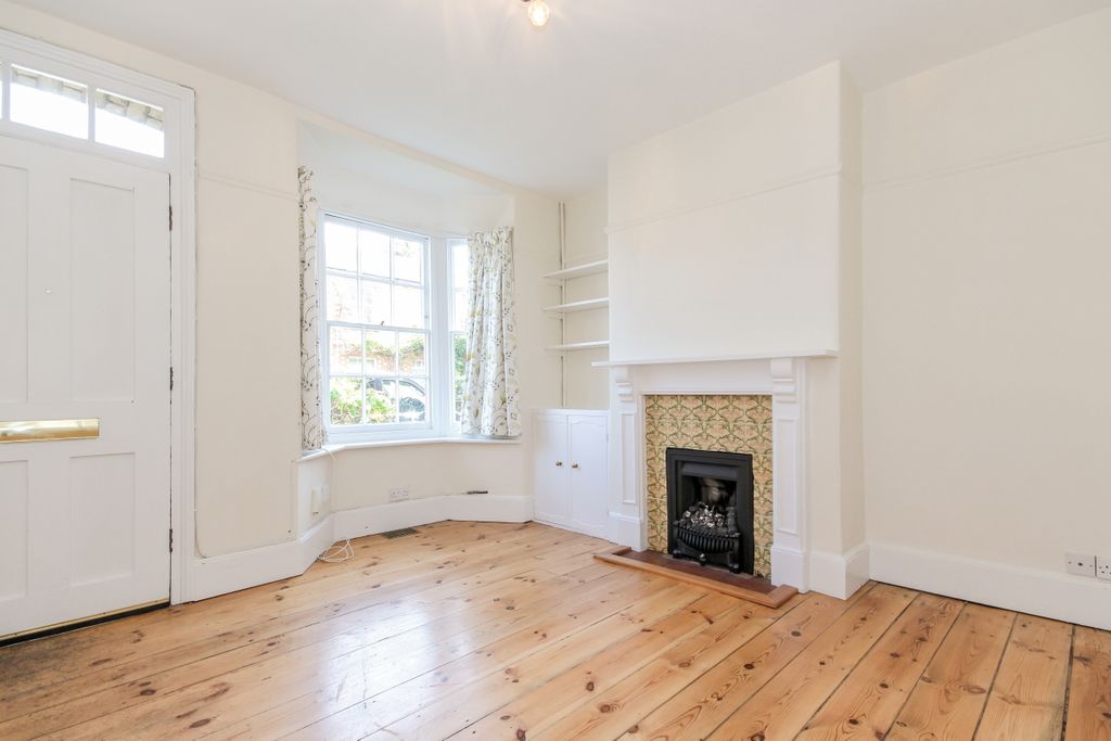 Property photo 1 of 7 40325
