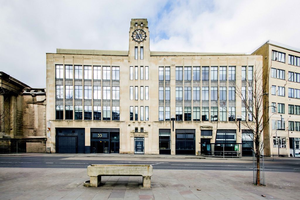 Property photo 1 of 9