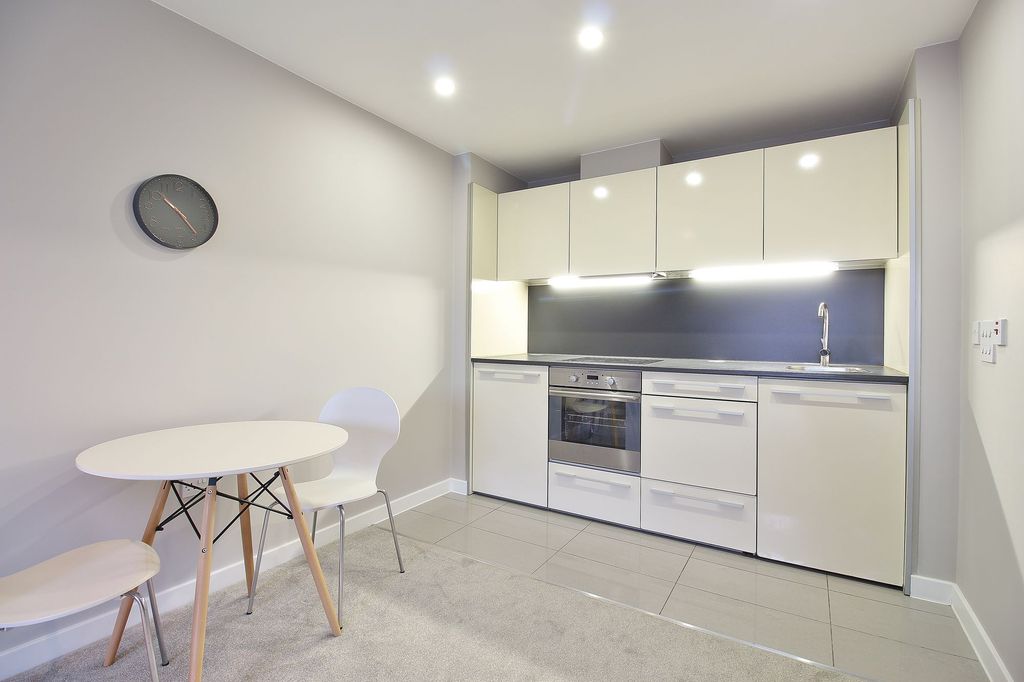 Property photo 1 of 5