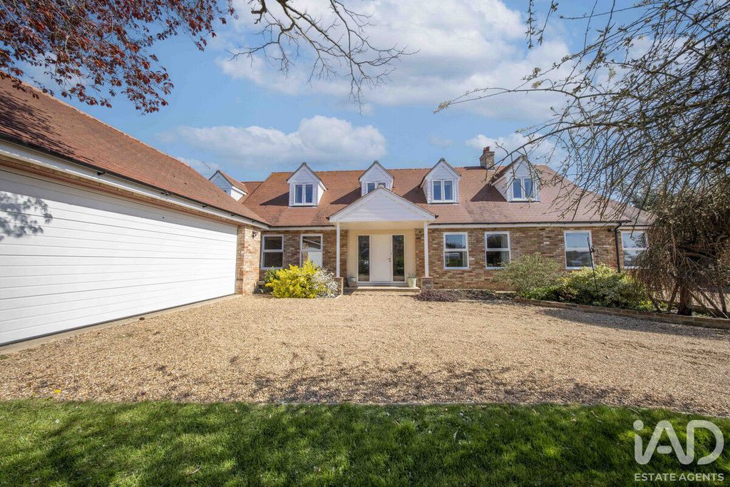 Property photo 1 of 38