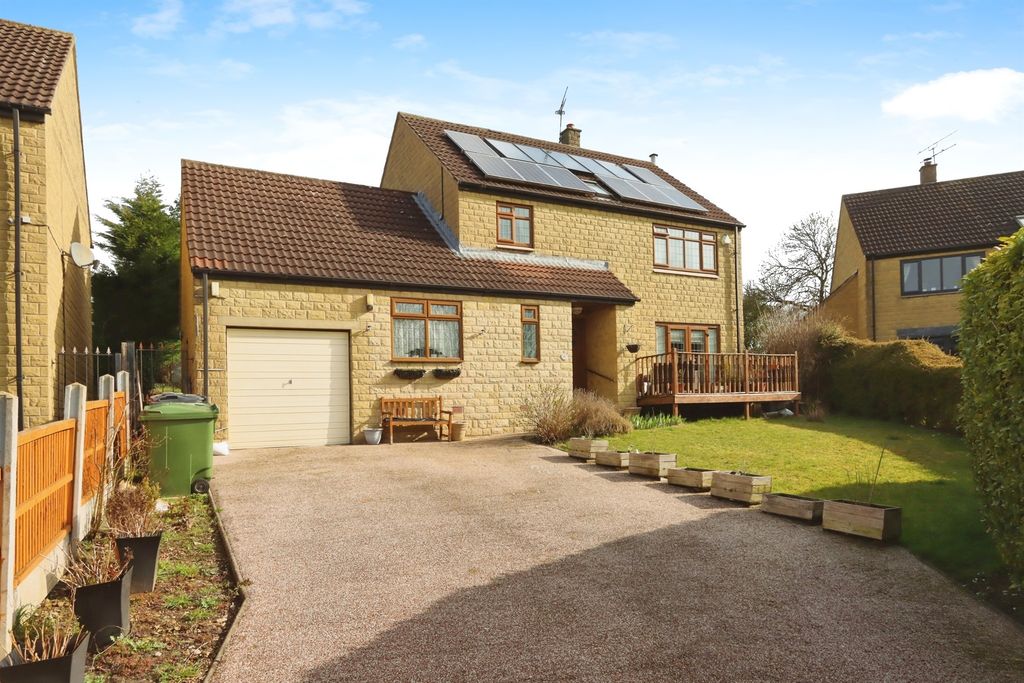 Property photo 1 of 17