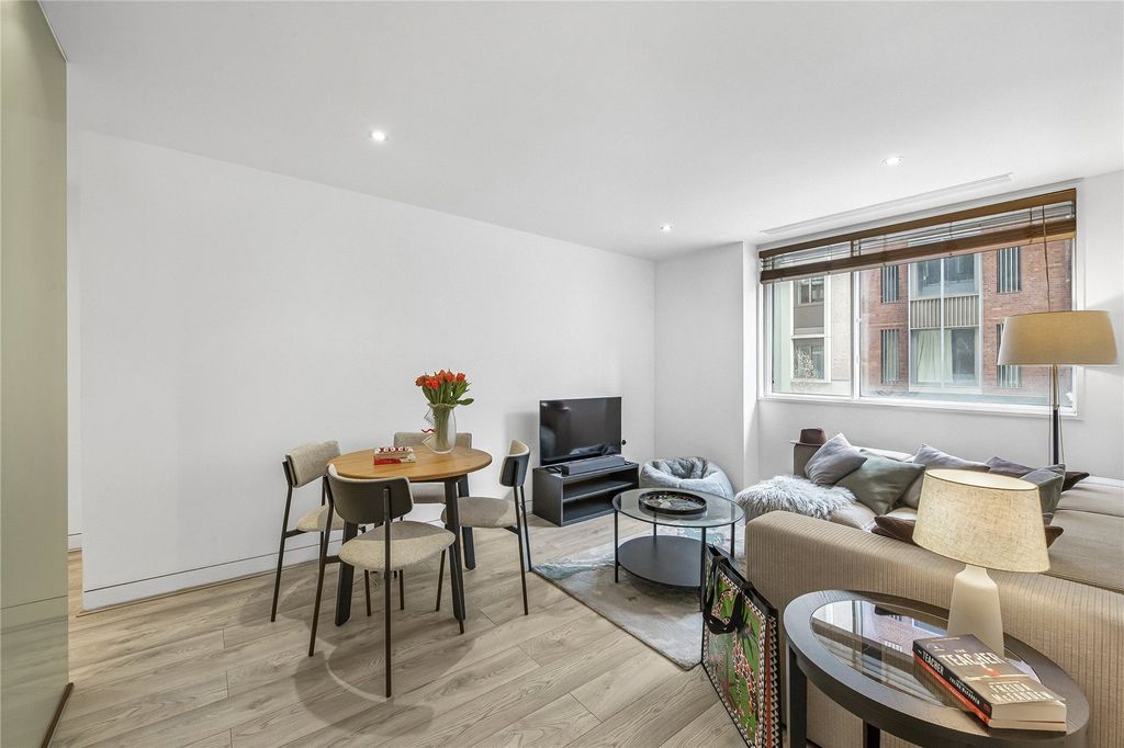 Property photo 1 of 8 Picture No. 01