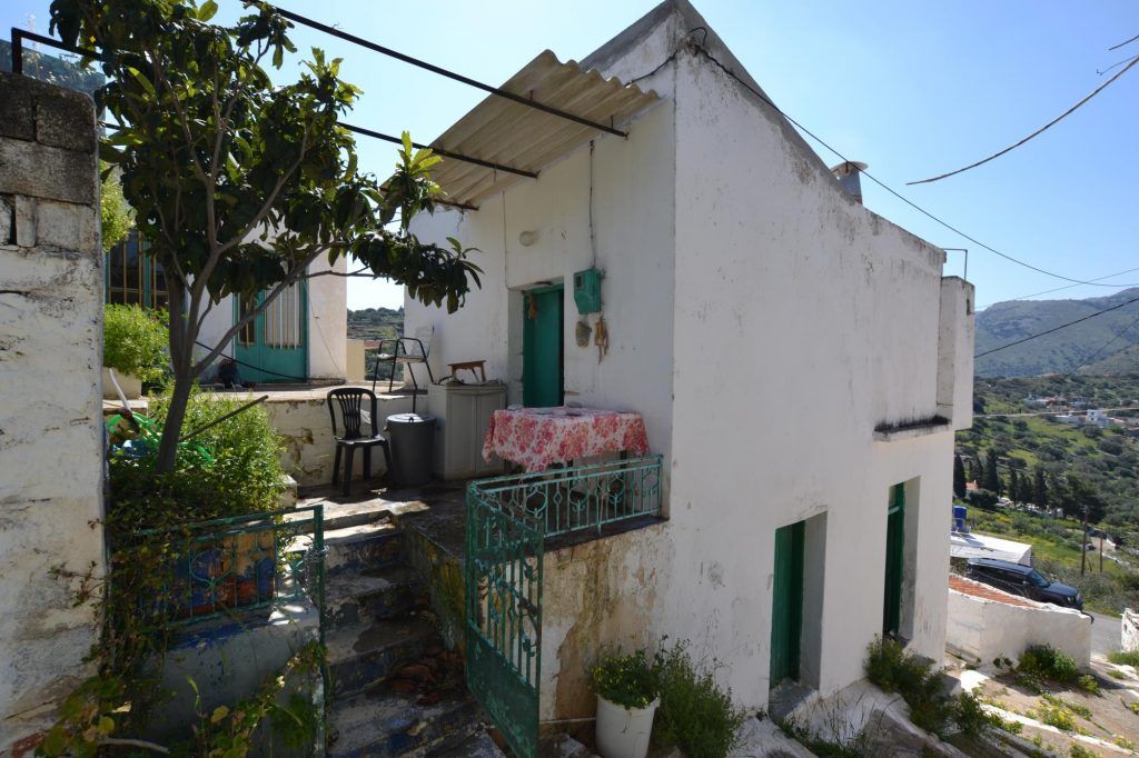 Property photo 1 of 24