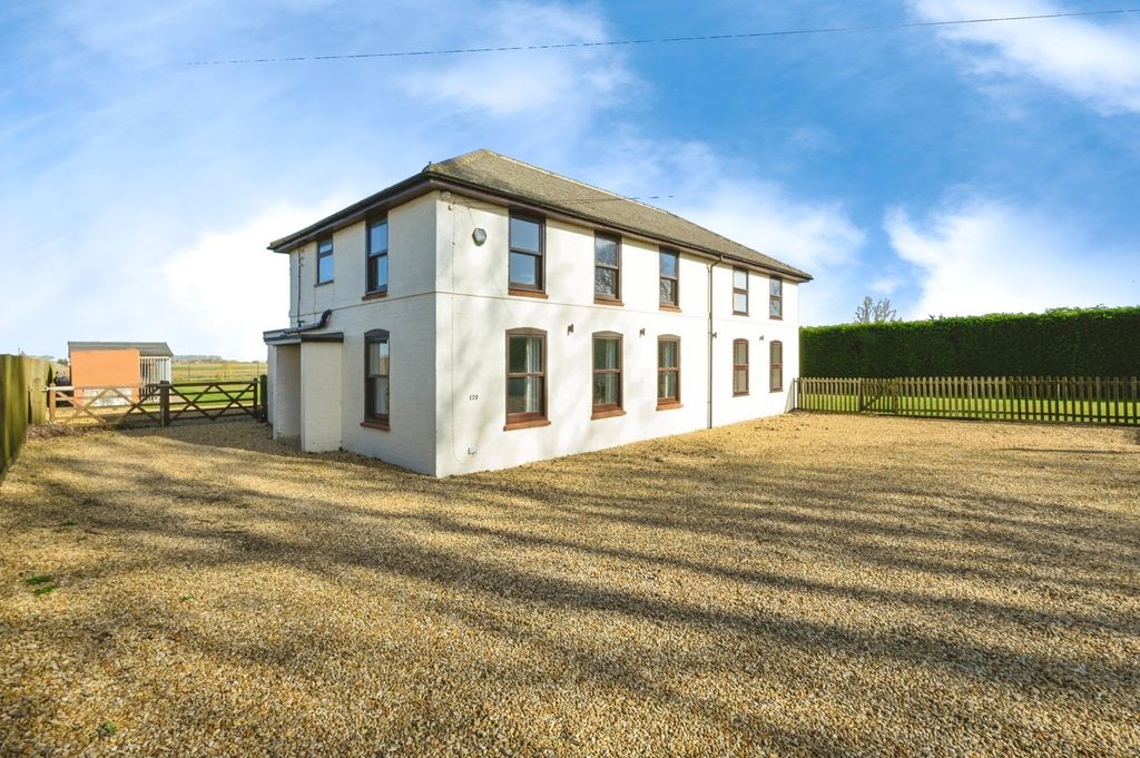 Property photo 1 of 25