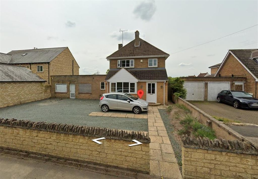 Property photo 1 of 1