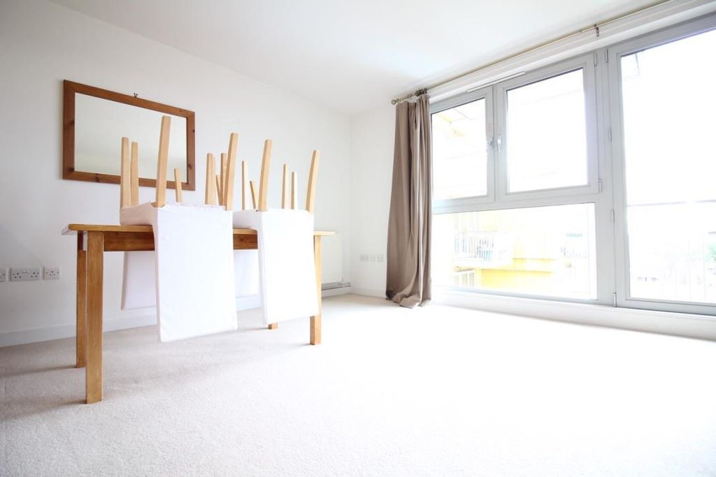 Property photo 3 of 12 Unadjustednonraw_Thumb_21Bf5.Jpg