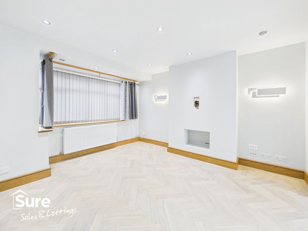 Property photo 3 of 23 3068495