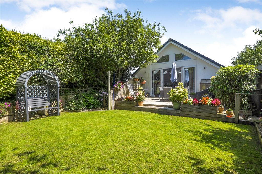 Property photo 3 of 30 Picture No. 48