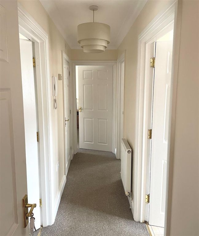 Property photo 2 of 7 Hallway.Jpg