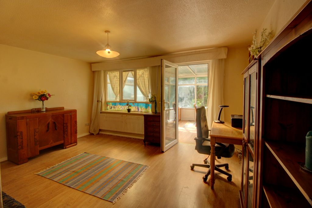 Property photo 2 of 17 2