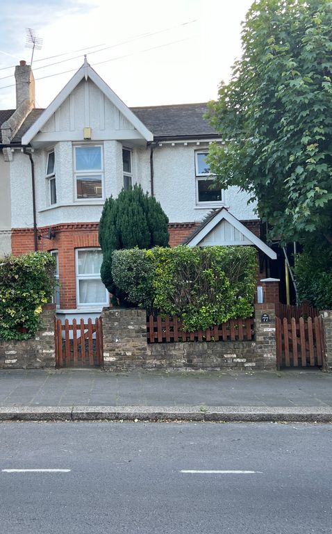 Property photo 1 of 10 Cover