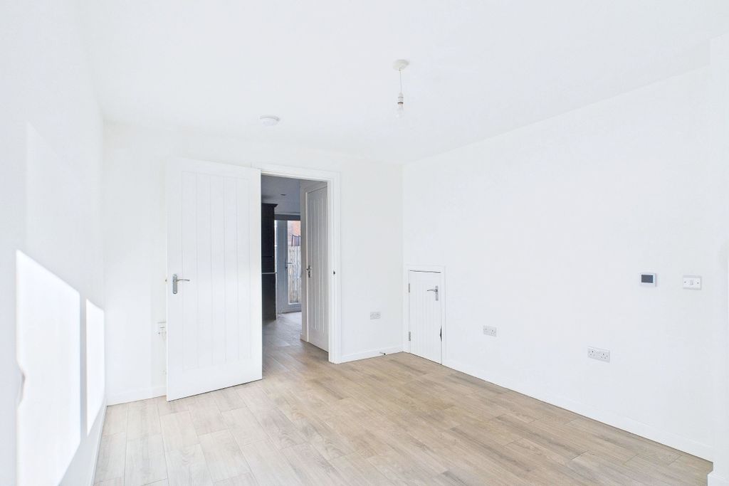 Property photo 3 of 15 Living Room