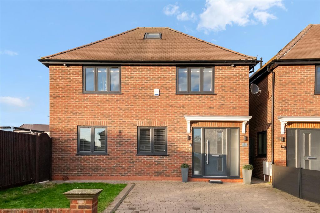 Property photo 1 of 25