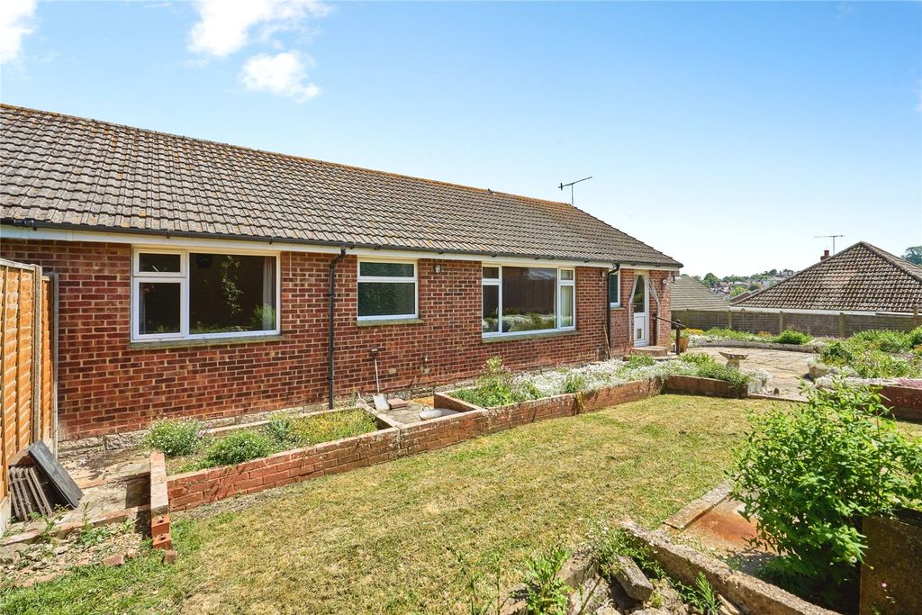 Property photo 2 of 14 Picture No. 28