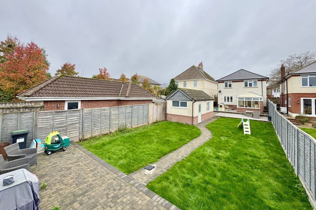 Property photo 3 of 22