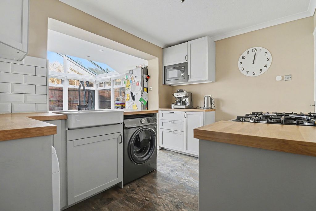 Property photo 3 of 15