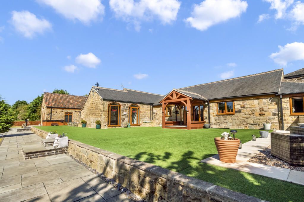 Property photo 1 of 39