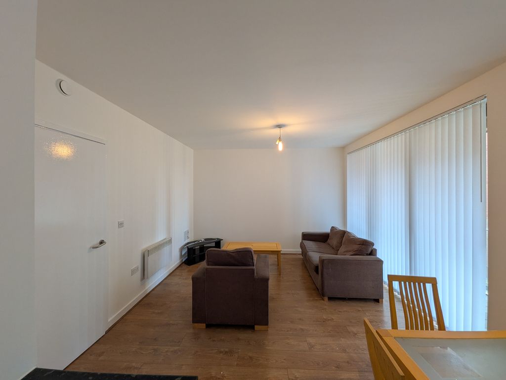 Property photo 3 of 10 11200